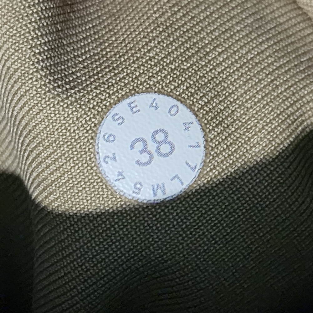 Lululemon ABC Pants Classic, Beige - Picture 9 of 11